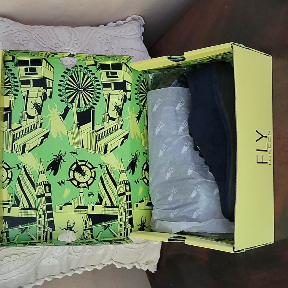 FLY London shoes, New in box , with tag, navy blue leather lace up , pumps ,
